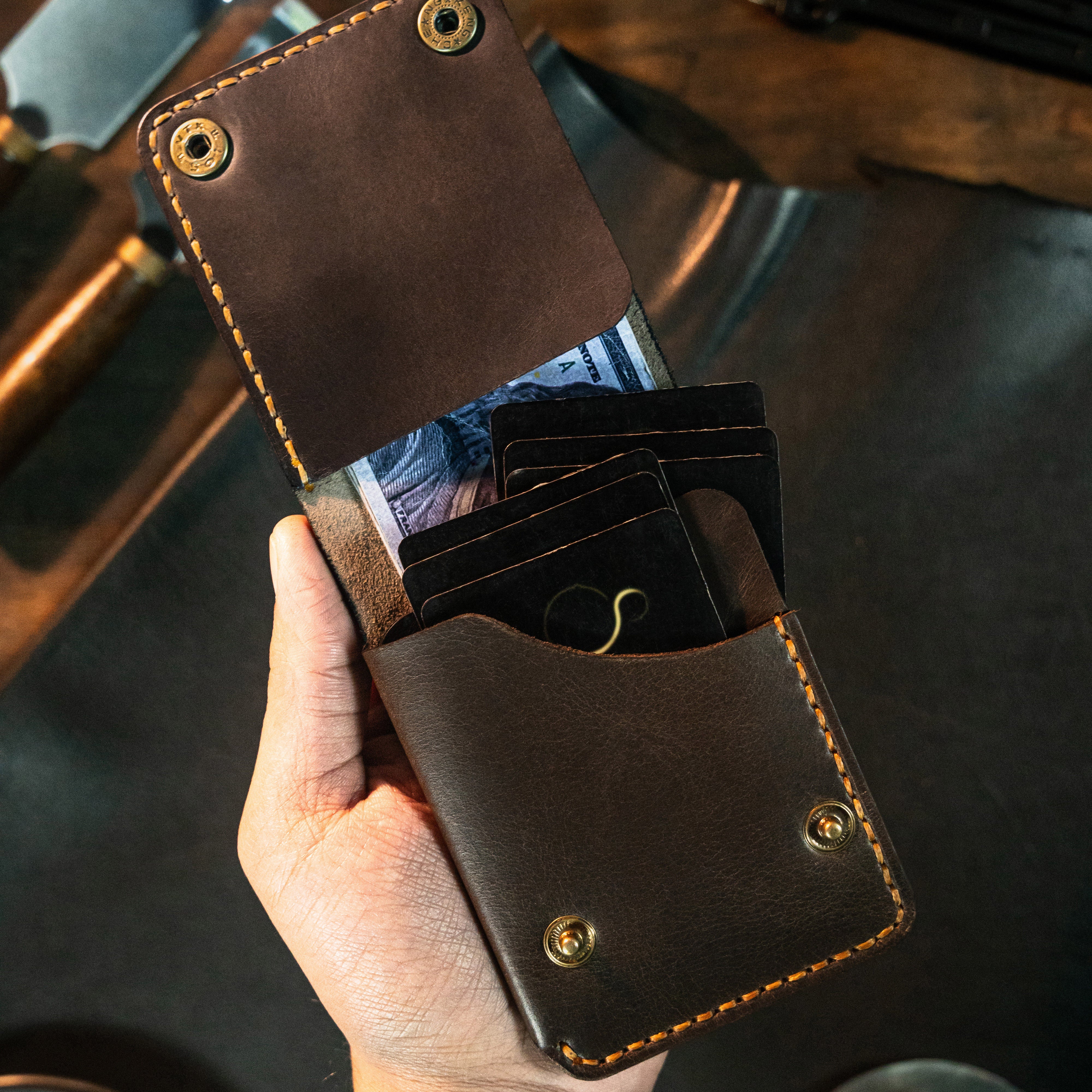 Flap Wallet Flat Cash Button Lock Flap Wallet