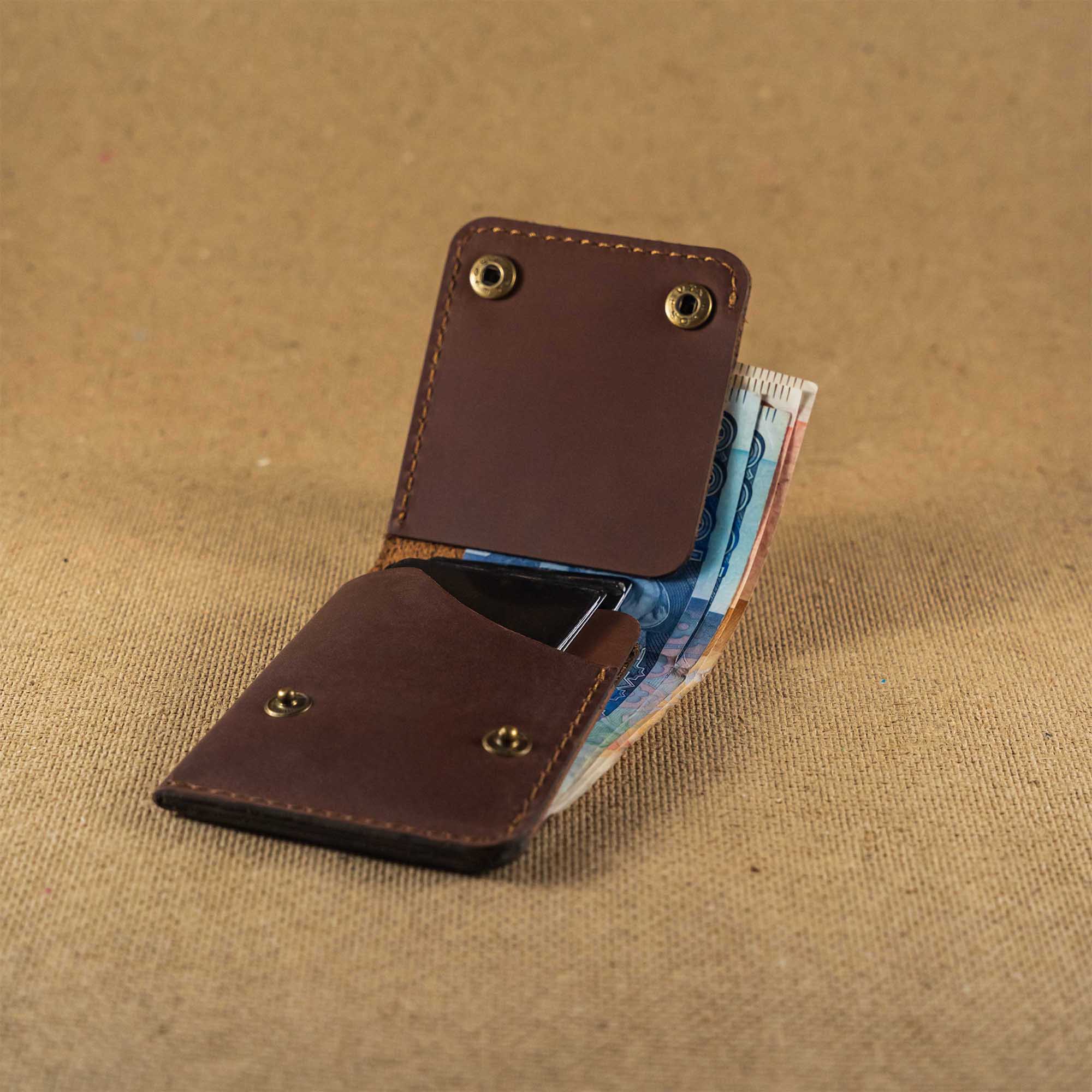 Flap V2 Leather Card Wallet